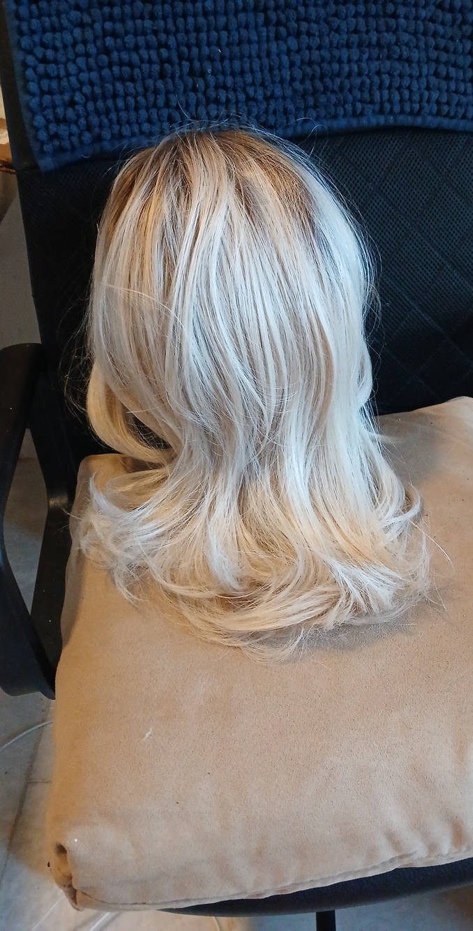 CSC Lala Petite Wig In Scandi BLOND - Picture 4 of 7